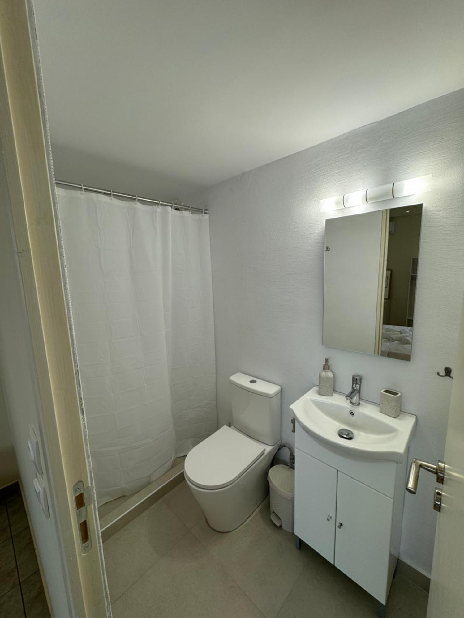 Airpoint Apartments Artemida  Bagian luar foto