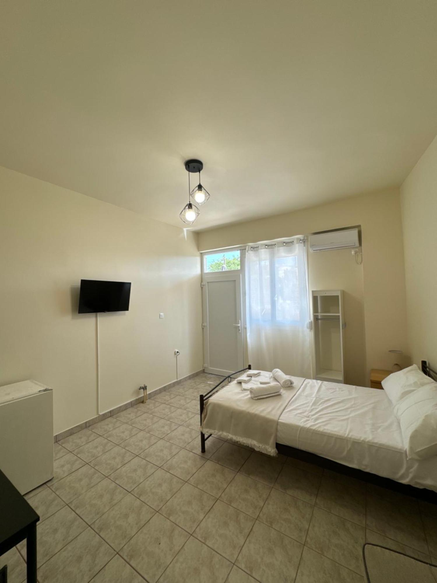 Airpoint Apartments Artemida  Bagian luar foto