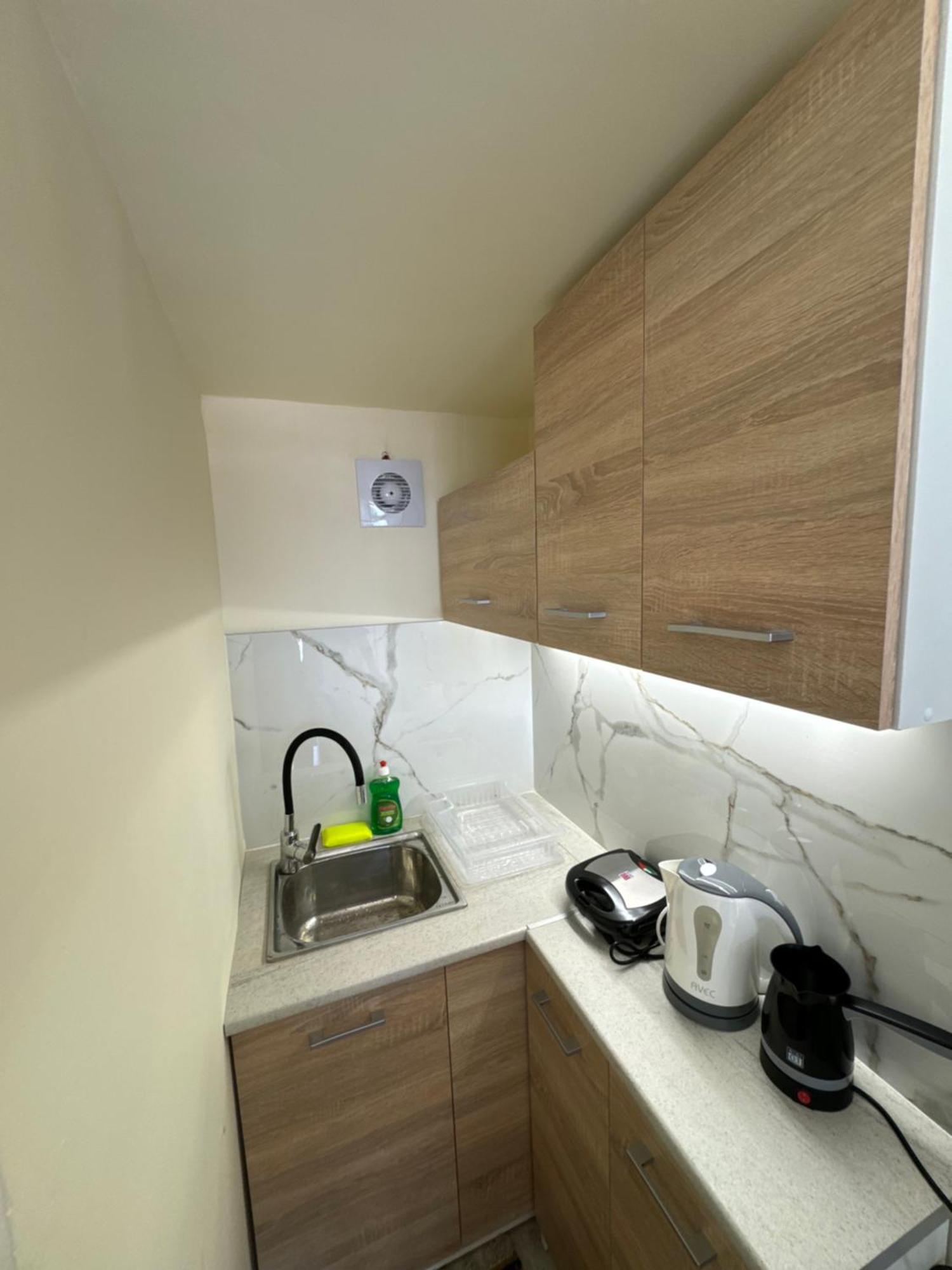 Airpoint Apartments Artemida  Bagian luar foto