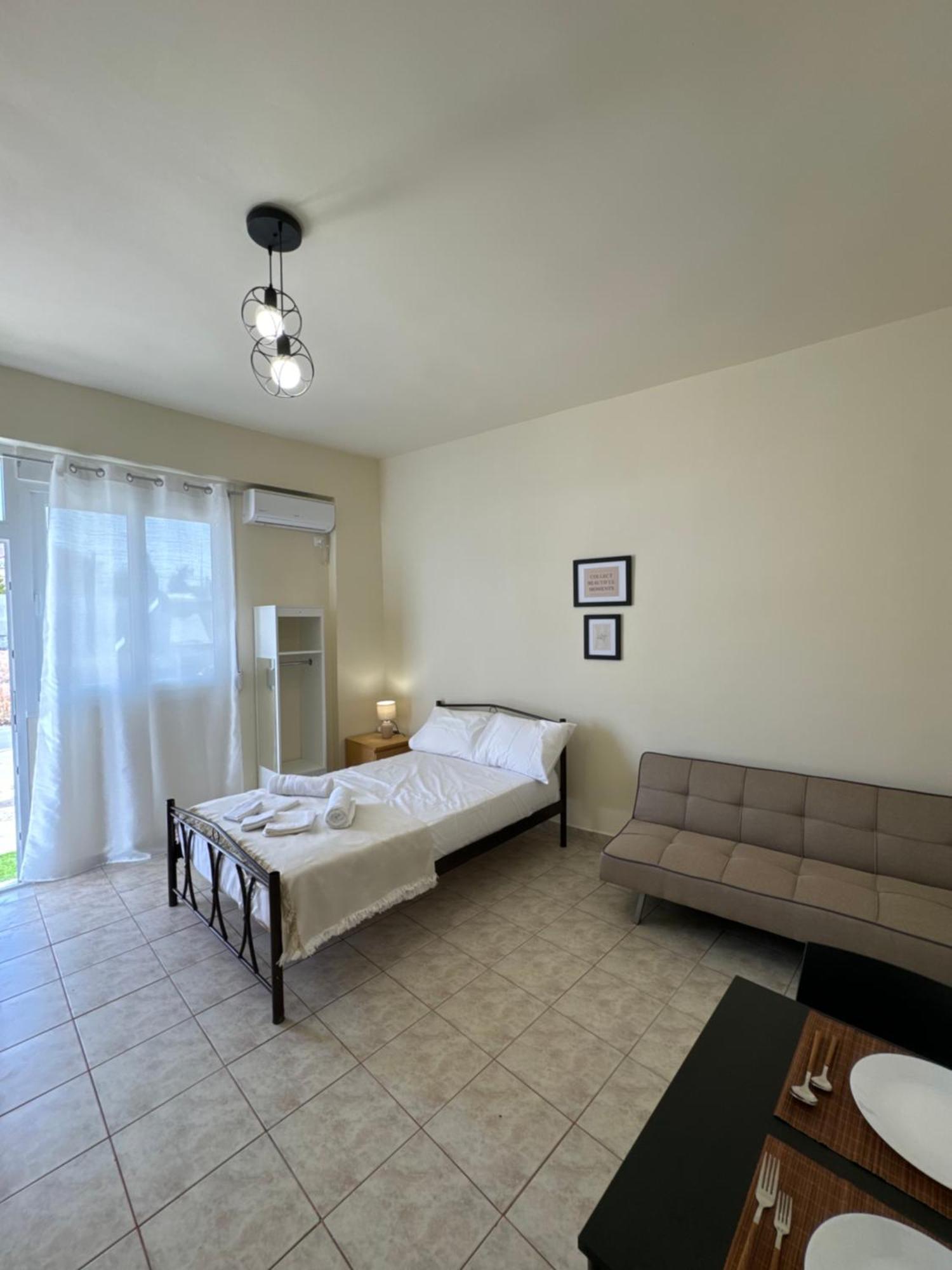 Airpoint Apartments Artemida  Bagian luar foto